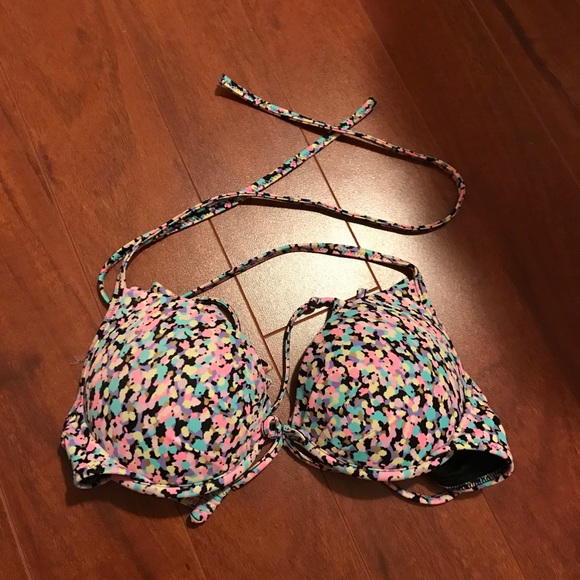 VICTORIA SECRET BIKINI TOP👙 - Picture 2 of 2